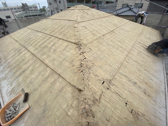屋根のカバー工法(重ね葺き工事)の流れイメージ②