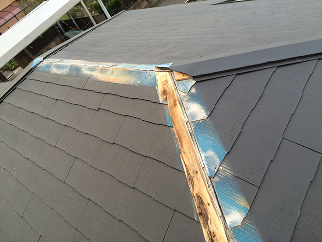 屋根を修理する4つの方法｜劣化レベルごとの修理方法・自分で屋根を修理する方法についても紹介