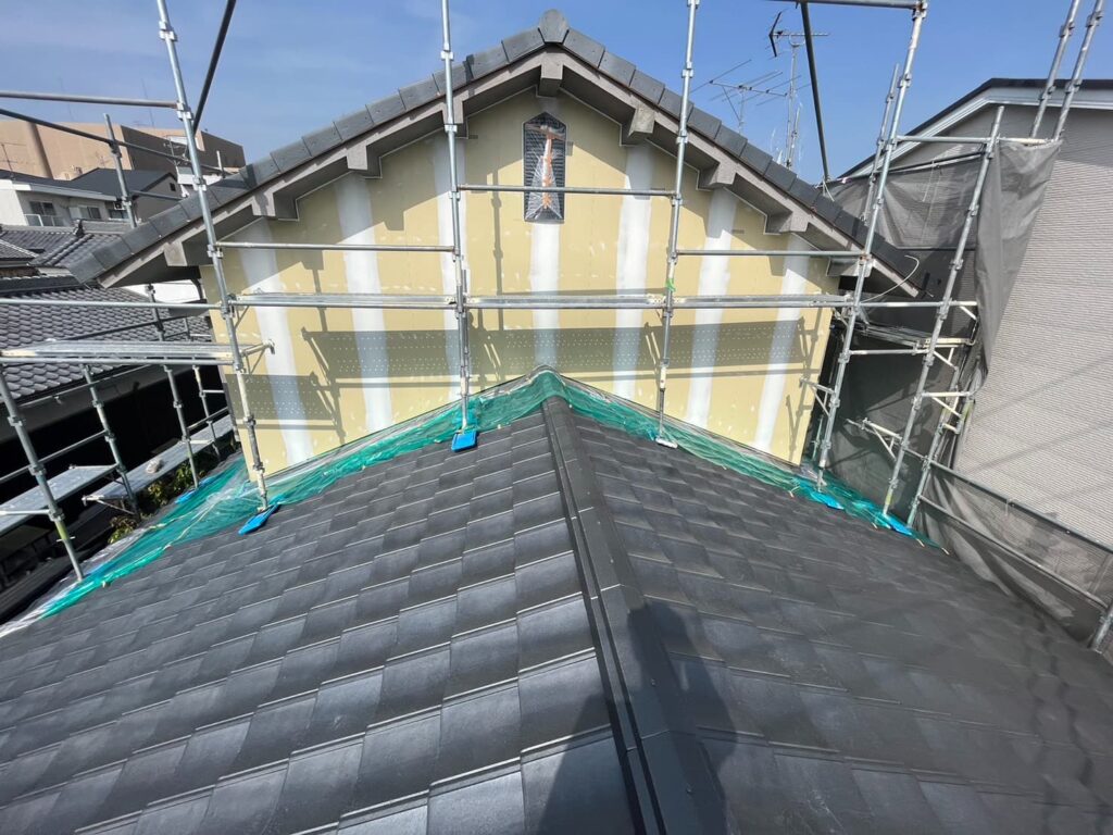 奈良県橿原市で行った陶器瓦から『ルーガ雅』への葺き替え工事!屋根を軽量化する3つのメリット