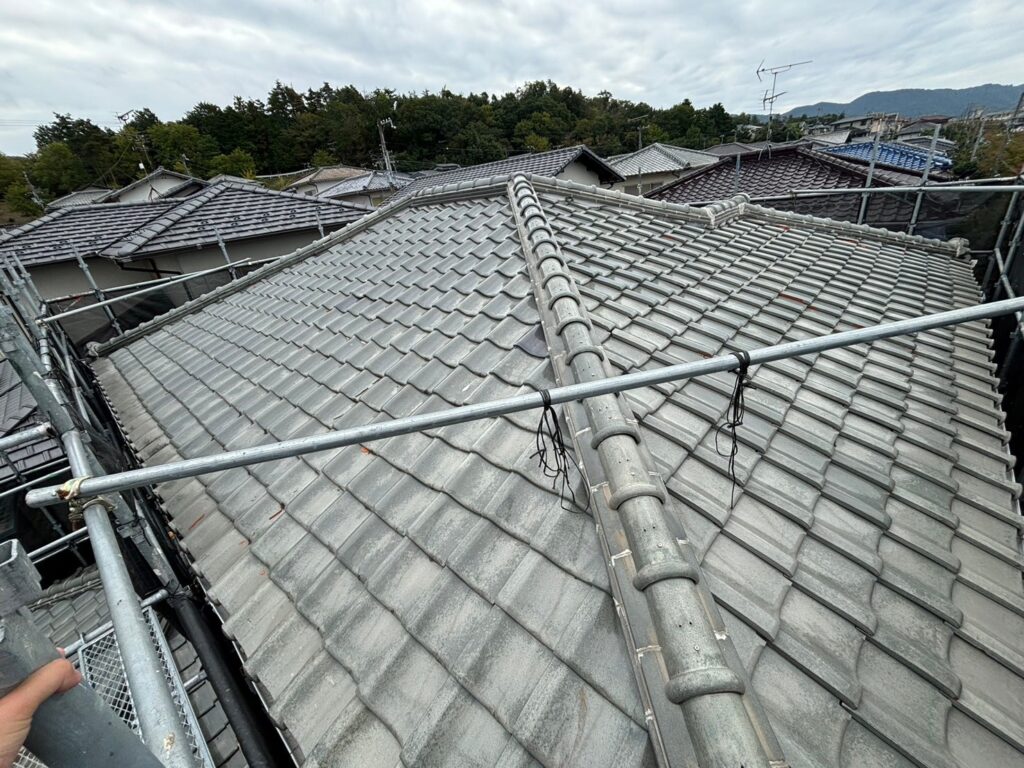 屋根葺き替えをガルバリウムで行う際の費用は?少しでも安く抑えるなら「相見積り」が肝心!
