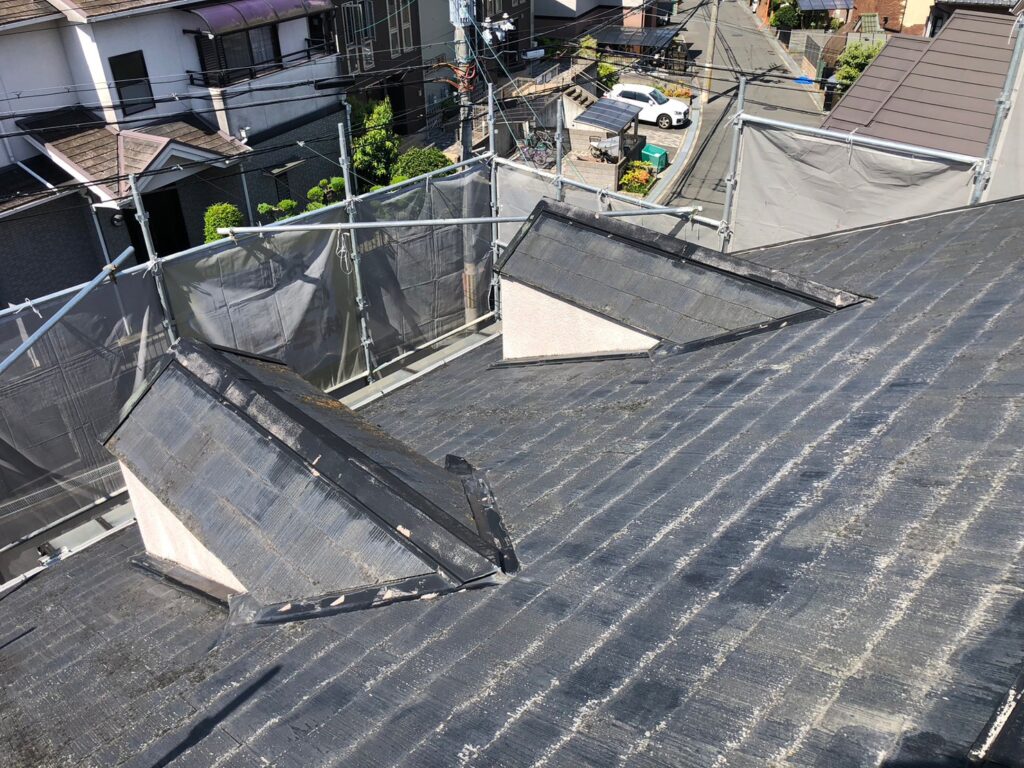 屋根葺き替えをガルバリウムで行う際の費用は?少しでも安く抑えるなら「相見積り」が肝心!