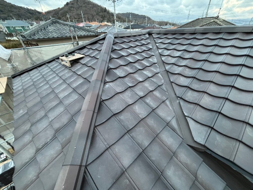 軽量瓦「ルーガ（ROOGA）」とは？価格・特徴からメリット・デメリットまで徹底解説