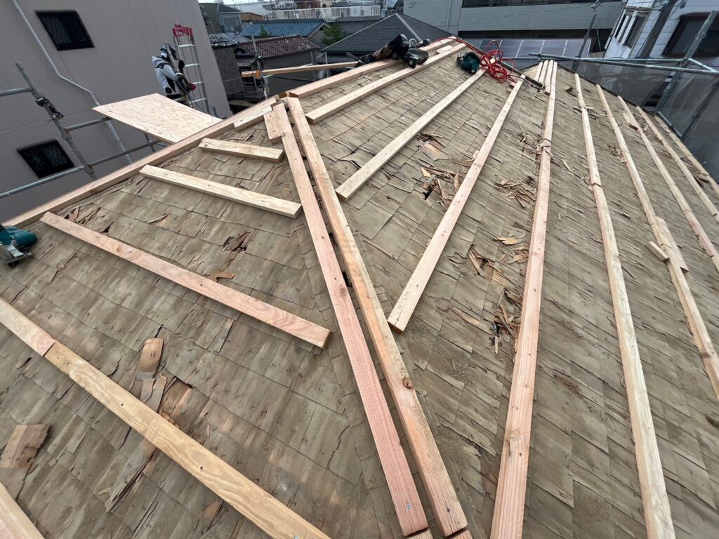 和瓦からルーガへ！ハイブリッド瓦への葺き替えで実現する「耐震」と「美観」の両立