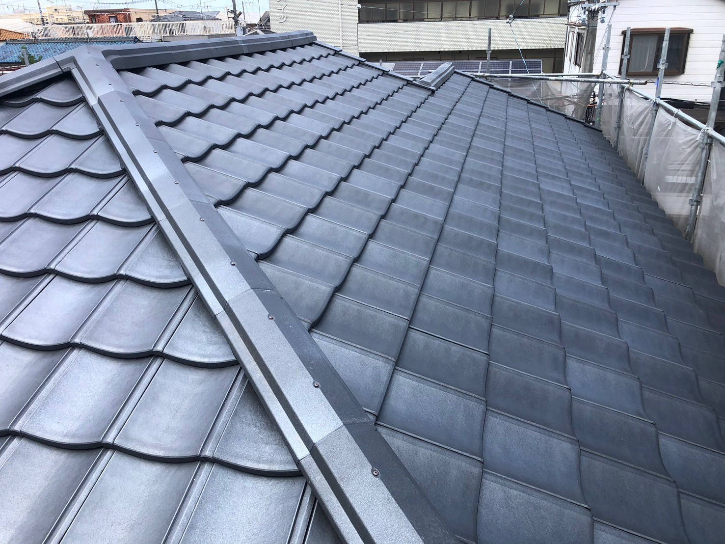 和瓦からルーガへ！ハイブリッド瓦への葺き替えで実現する「耐震」と「美観」の両立