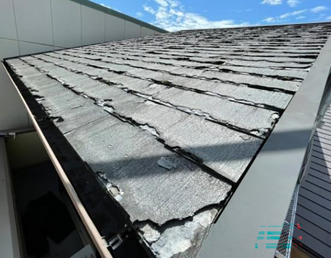 【プロ解説】「この屋根は塗装できない」と言われたら?その理由と最適なリフォーム方法を解説