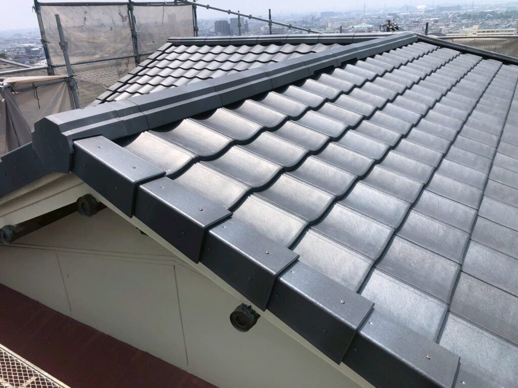 瓦屋根にカバー工法はできる？施工できない理由と最適なリフォーム方法を解説