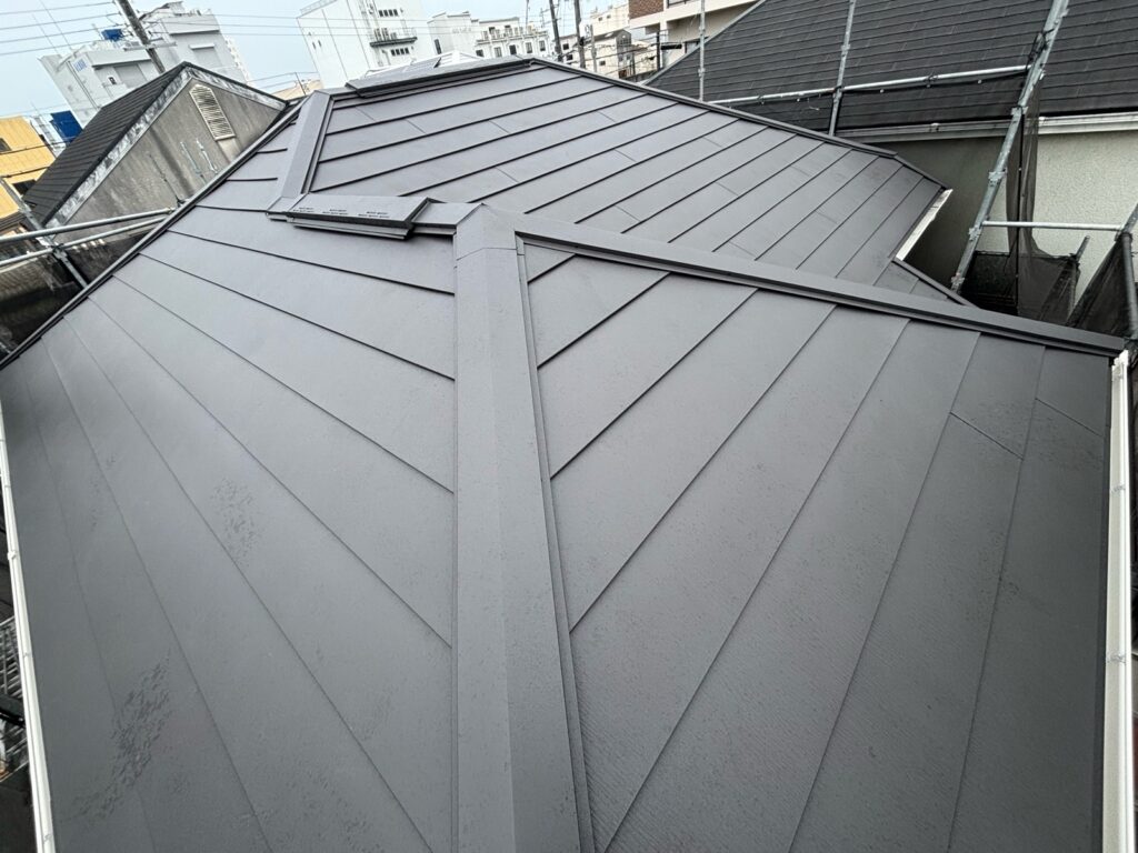 【2026年最新】スーパーガルテクトを徹底解説!費用やメリット、雨漏りを防ぐ施工のこだわり