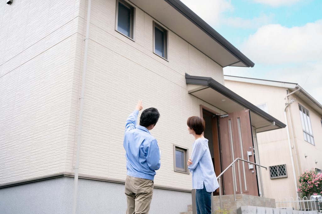 【徹底比較】屋根修理は全国展開と地元業者どちらが良い?それぞれのメリット・デメリットを解説